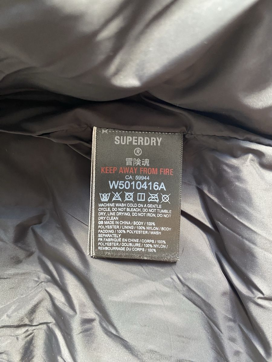 Superdry Mäntel: Manteau Superdry Super Confortable | Taille M – Gebraucht aus geneve von cey_5ywd 2