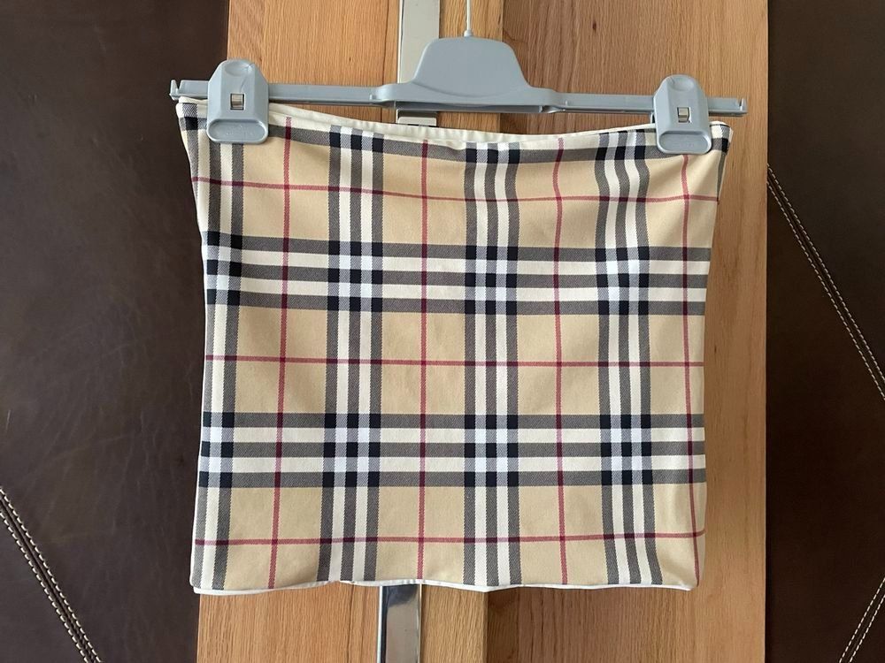Burberry Top: Haut bustier Burberry – Nuovo (secondo la descrizione) da Morges venduto da aya_65lb