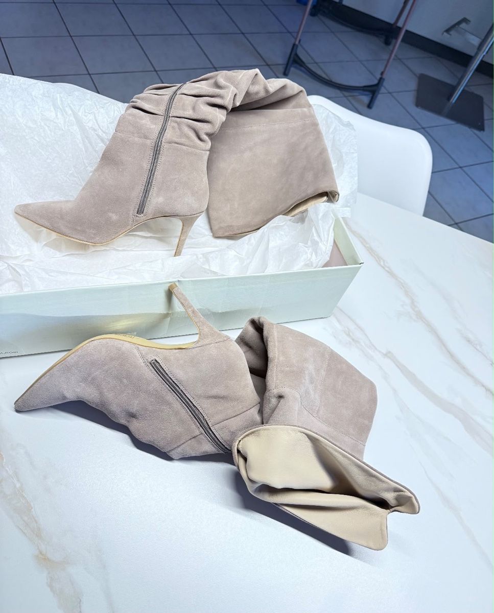 Damenschuhe: Bottes cuissardes  – Neu und originalverpackt aus Biel/Bienne von AlexanderG81 1