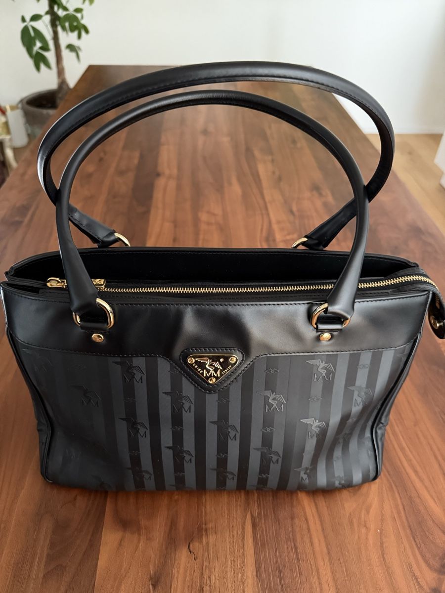 Maison Mollerus Sacs femmes: Tasche von Maison Mollerus – Neuf avec emballage d'origine à Lohn-Ammannsegg par nde_tx52