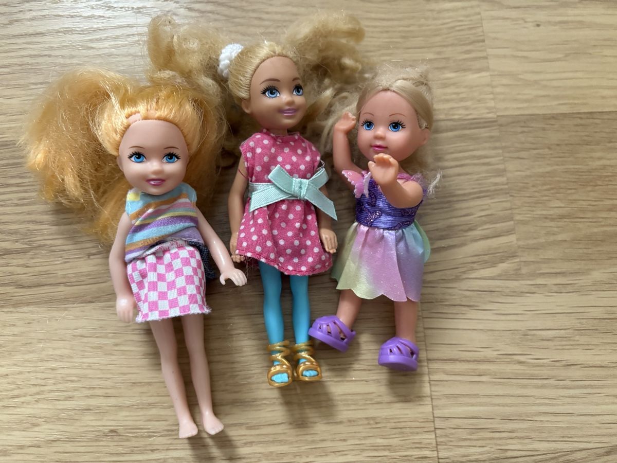 Bambole:     3 Kinder Barbie Puppen Set  – Usato da Uetikon am See venduto da bia_gq7n