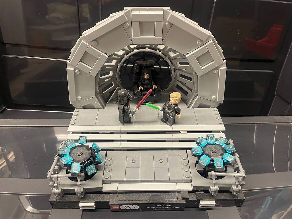 Lego Star Wars Emporer's Throne Room 75352 Diorama (Gebraucht) in Port ...