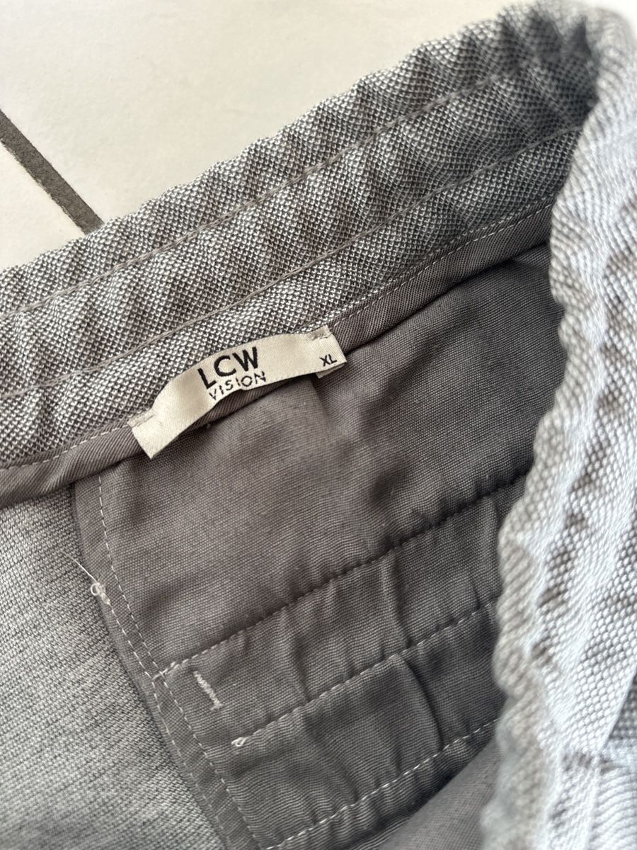 Pantaloni: LC Waikiki Stoffhose hellgrau Gr. XL – Usato da Wileroltigen venduto da torro11 1