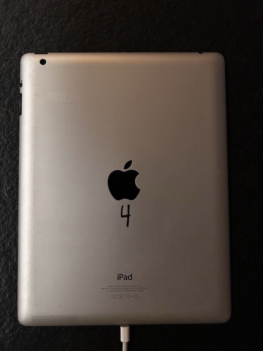Apple Tablet PC: Apple iPad 4 Modell MD510GP/A silber gebraucht – Difettoso da Escholzmatt venduto da oxana04 3