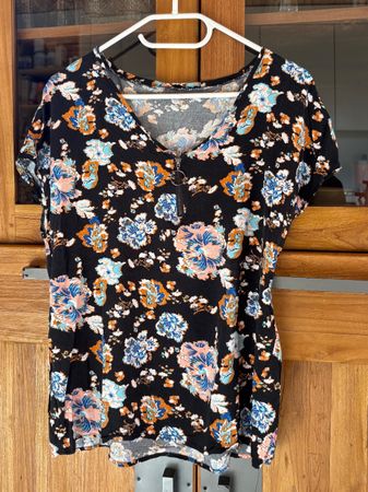 Shirt /Top/ Bluse/Tunika Blumen Gr.L