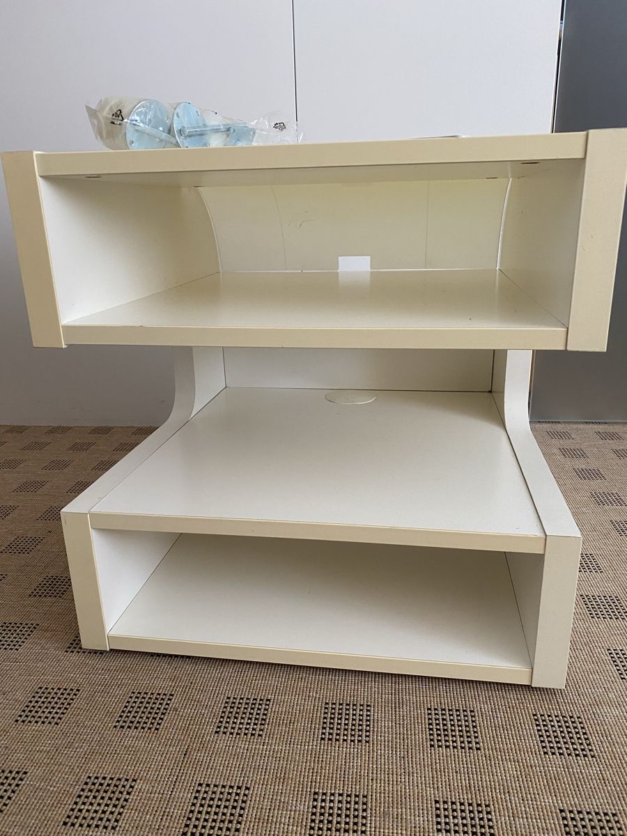 Ikea Cassettiere: Ikea Kultmöbel ILEN Beistellmöbel – Usato da Netstal venduto da Zigerlschlitz 4
