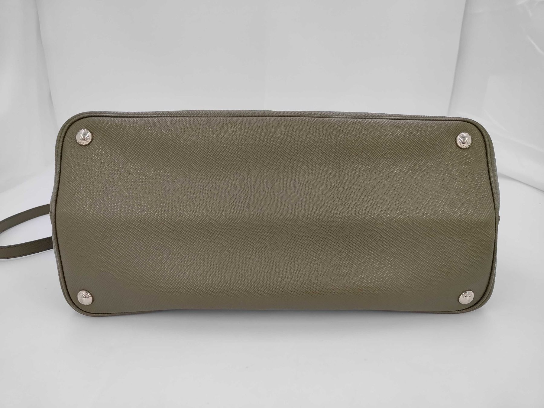 Prada Borse da donna: Prada Double Bag Khaki Neupreis CHF 4150 – Usato da St. Gallen venduto da Love_Luxury 2