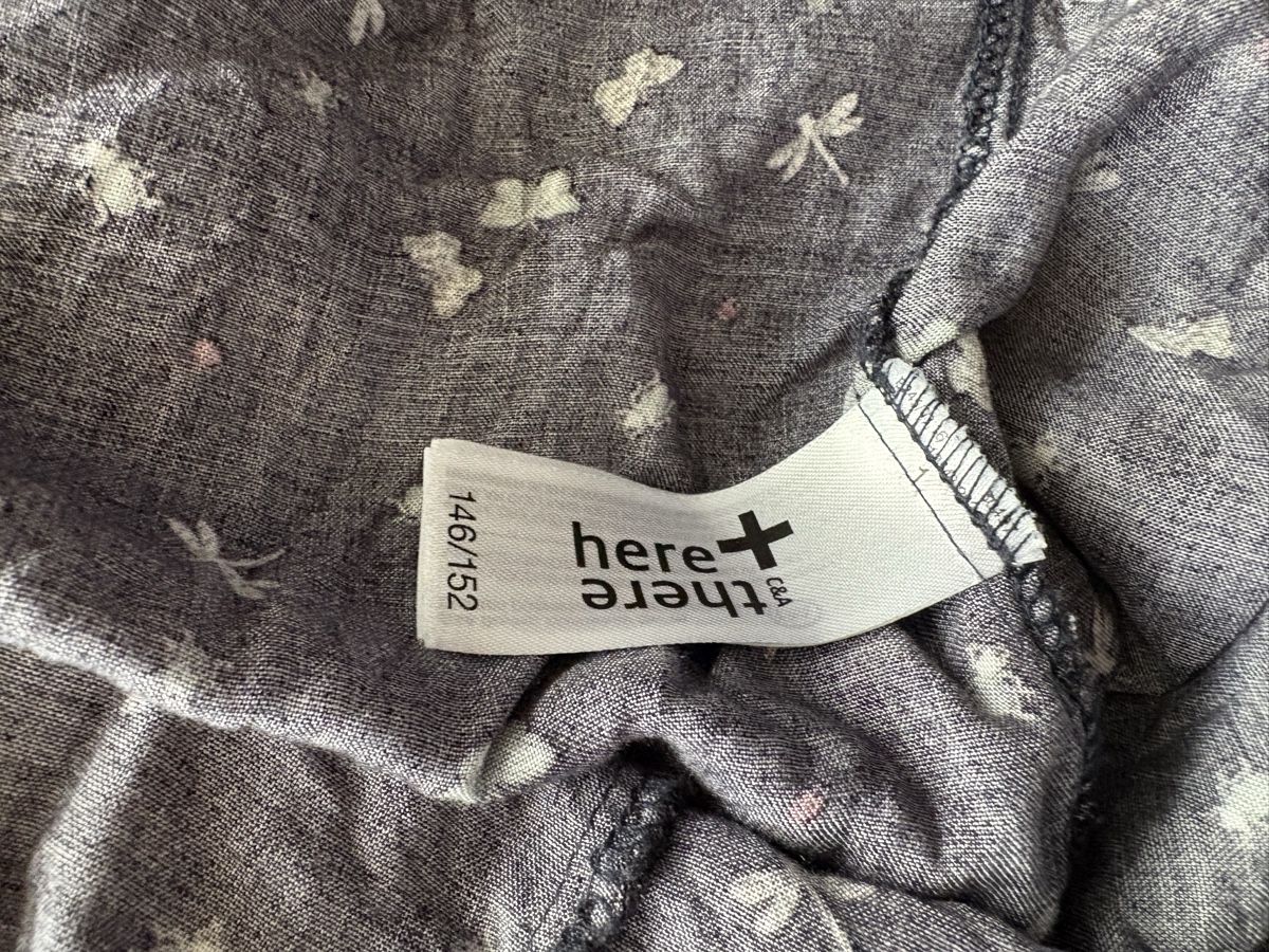 Camicette, T-shirt & Top: Schicke Bluse, Mädchen Gr. 146 / 152 – Usato da Beromünster venduto da msklef 2