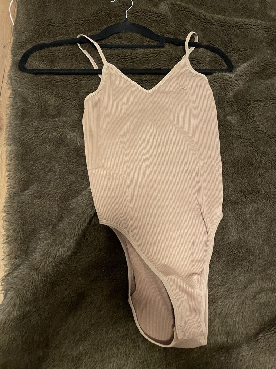 Top: Body S – Nuovo (secondo la descrizione) da St. Gallen venduto da web_r57v 2
