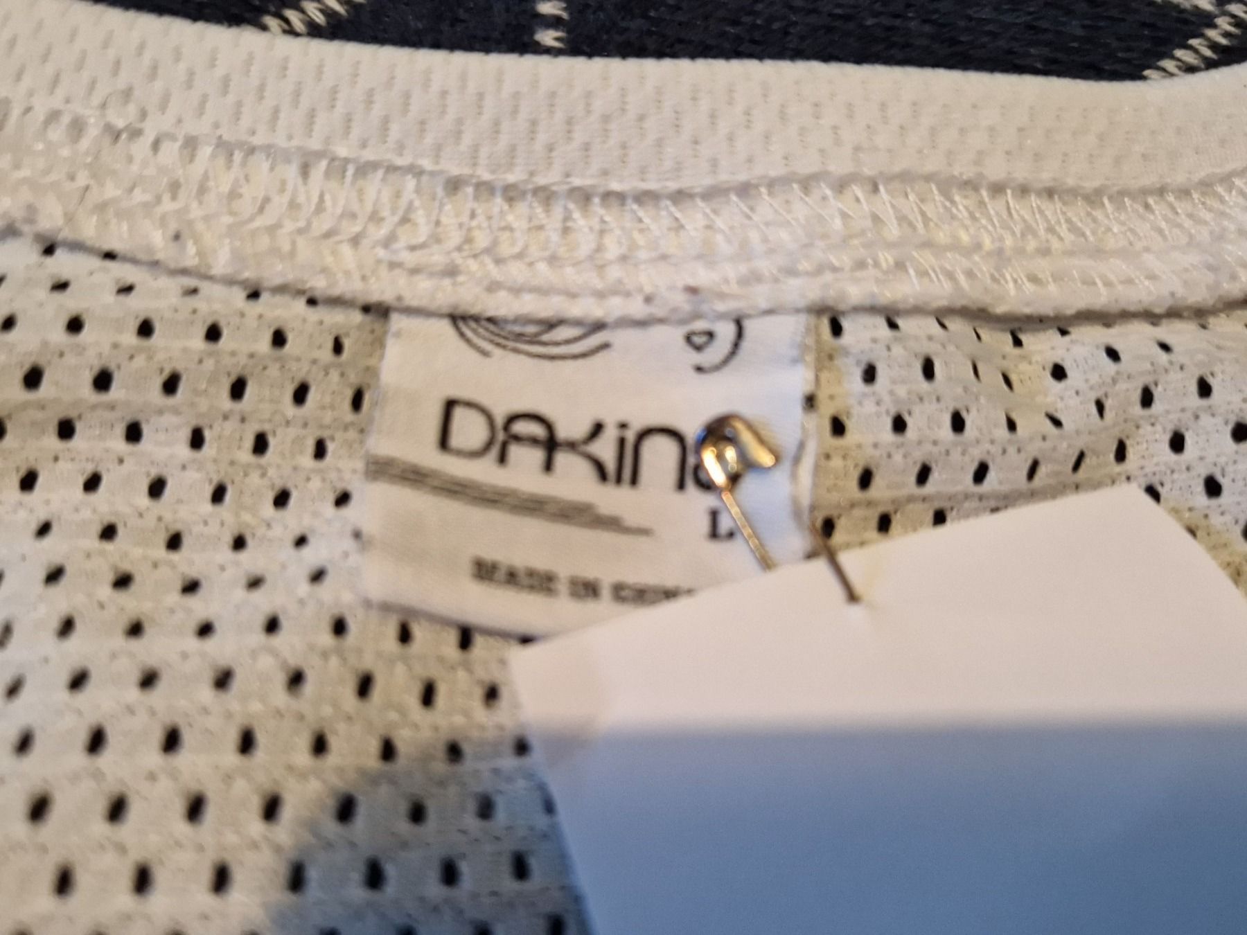 Dakine T-shirt: Dakine Shirt weiss L – Usato da MUEHLAU venduto da ibo_5c7d 1