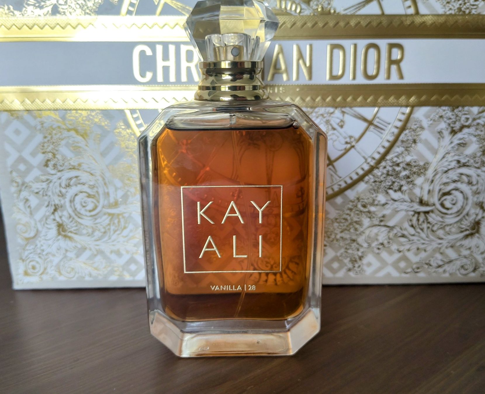 Kayali Profumi & Eau de Toilette: 2ml Kayali Vanilla 28 EdP decant sample niche – Nuovo (secondo la descrizione) da Steinhausen venduto da nwe_t8nj