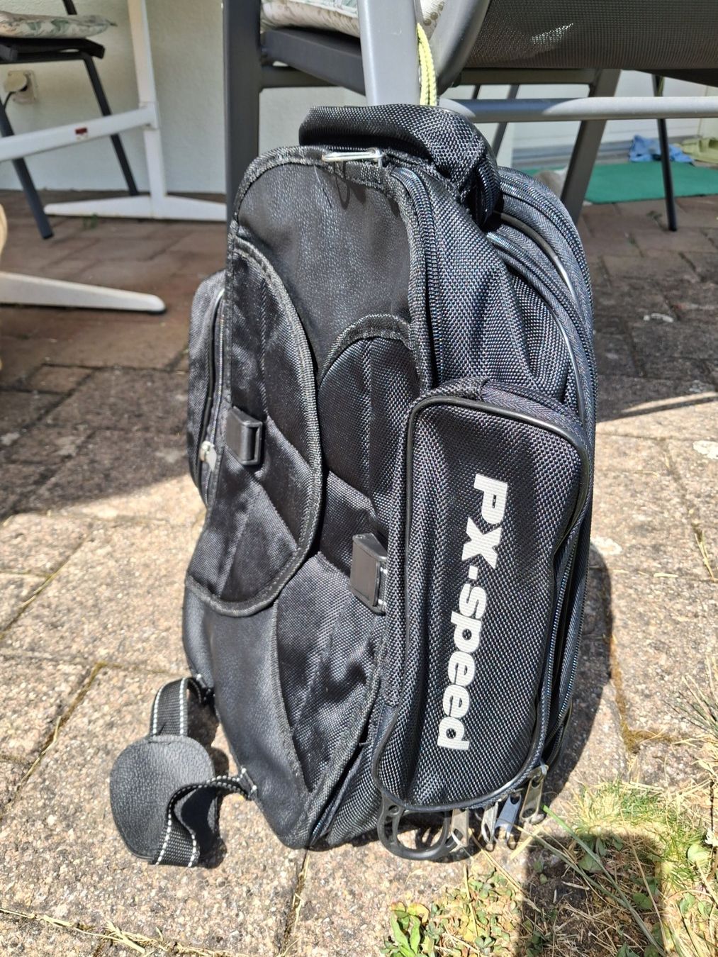 Rucksäcke: Tankrucksack mit eingenähten Magneten – Gebraucht aus Pfäffikon ZH von Maluk