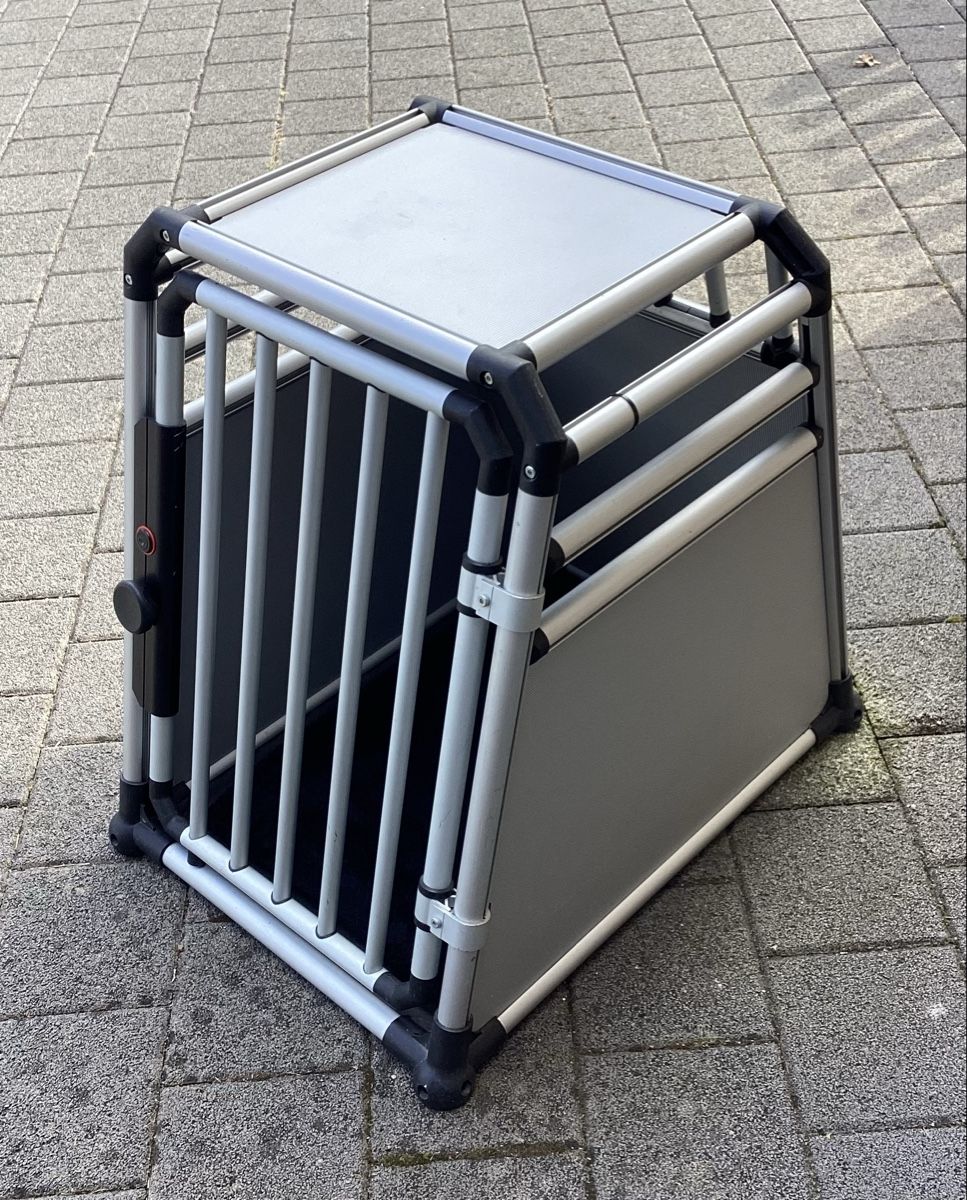 Cages, transport & sécurité: Hunde Transportbox  – D'occasion à Wigoltingen par Roman214