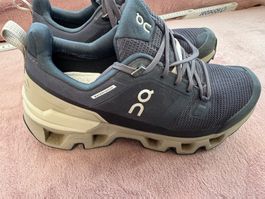 On Cloud Treckig-Schuhe / Wanderschuh Grösse 38.5