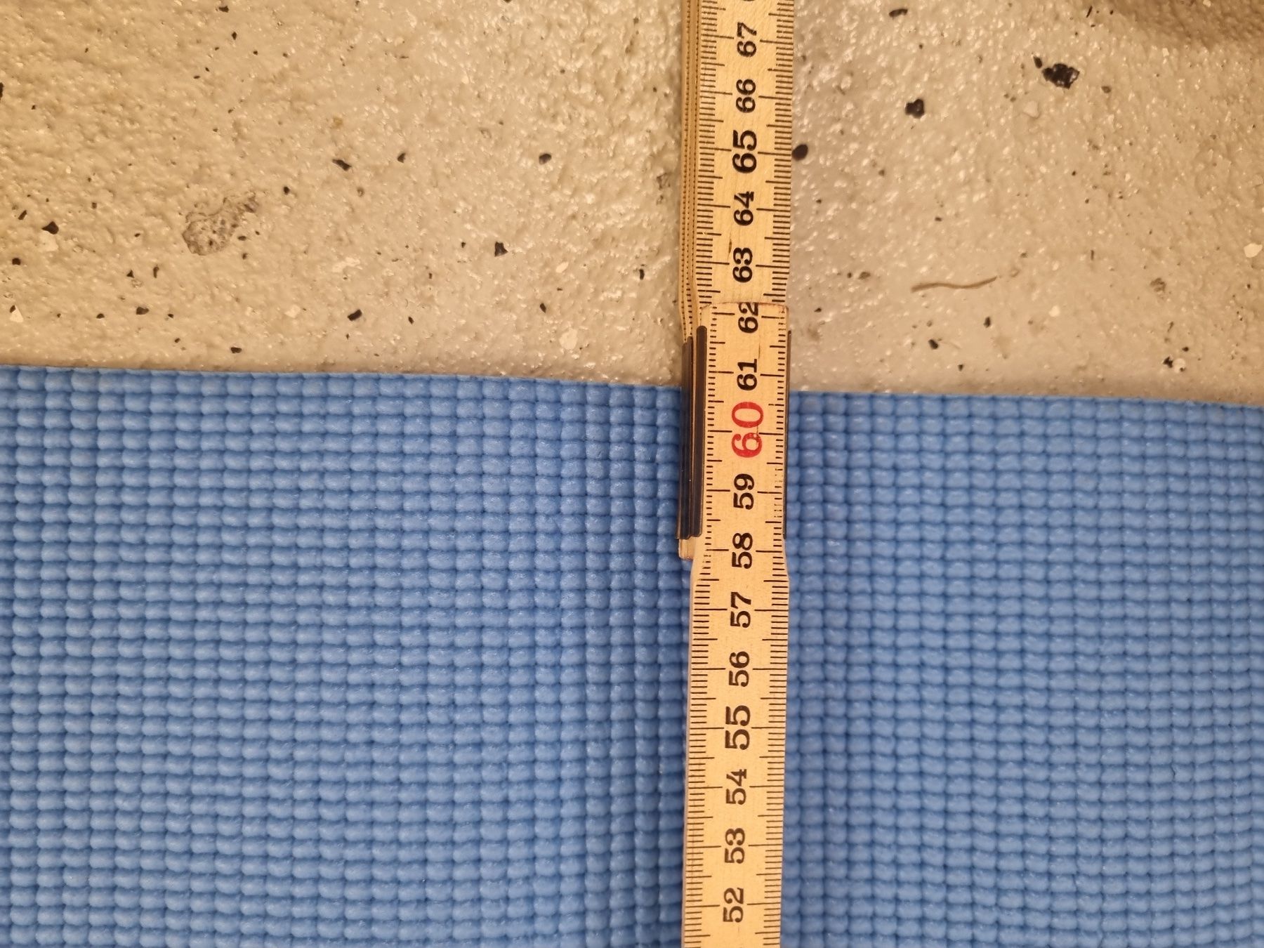 Bodenmatten: Matte mit Hülle – Gebraucht aus Zug von AusverkaufShop 3