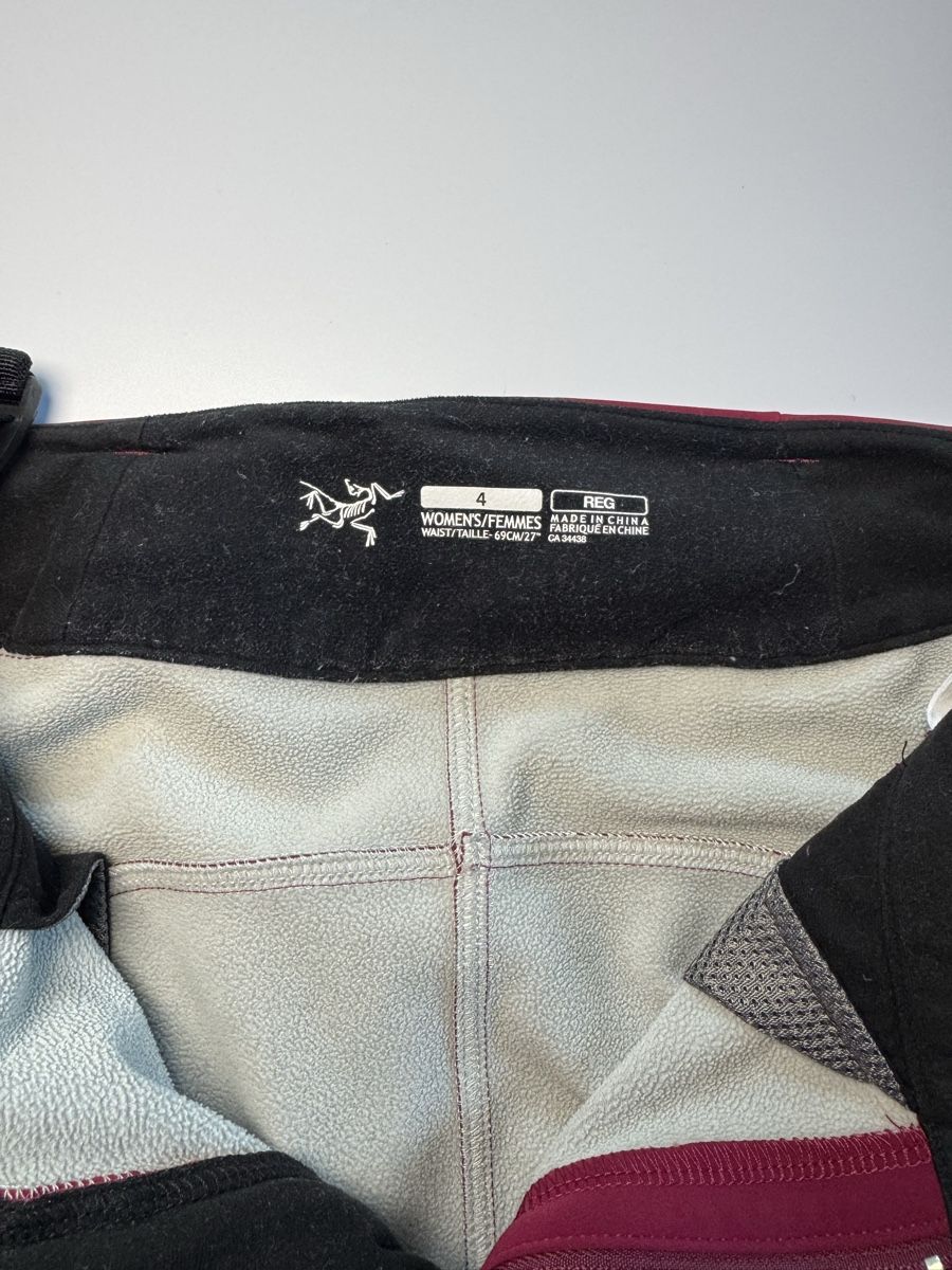 Pantaloni: Arc’teryx Ski Wanderhose Damen – Usato da Vionnaz venduto da b_f_d_r_g 5