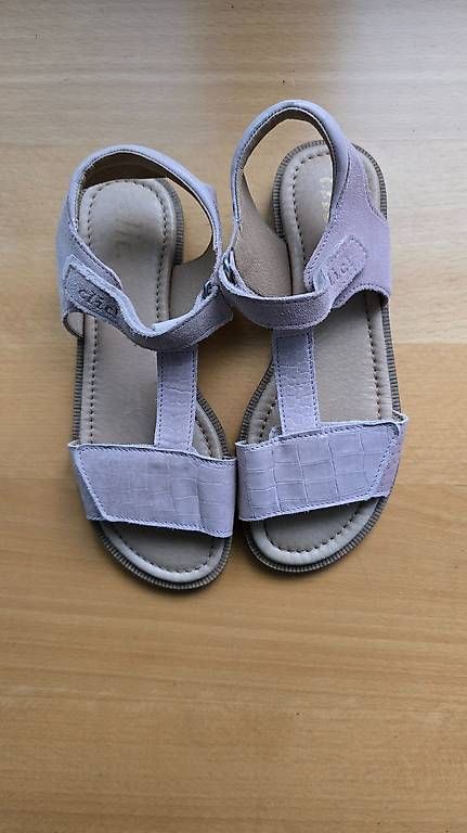 Scarpe per ragazze: clic! Mädchen Leder Klett-Sandale - 37 - – Usato da Thalwil venduto da VitaMini 1