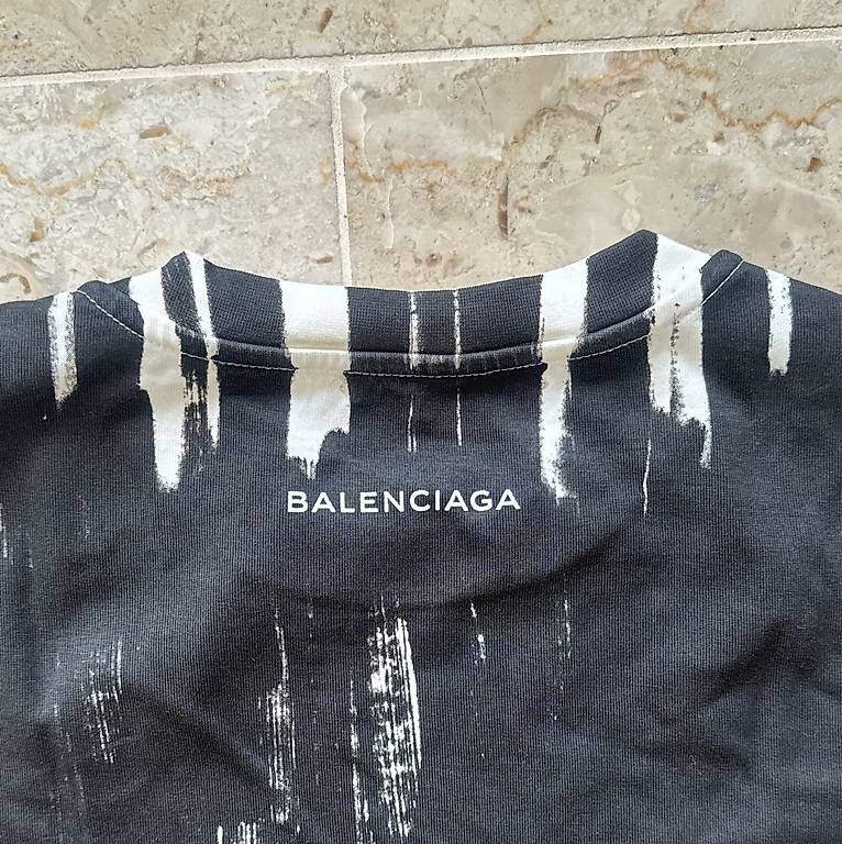 Balenciaga T-shirts: Balenciaga Tshirt – Neuf (Voir description) à Kilchberg ZH par eti_m9g8 2