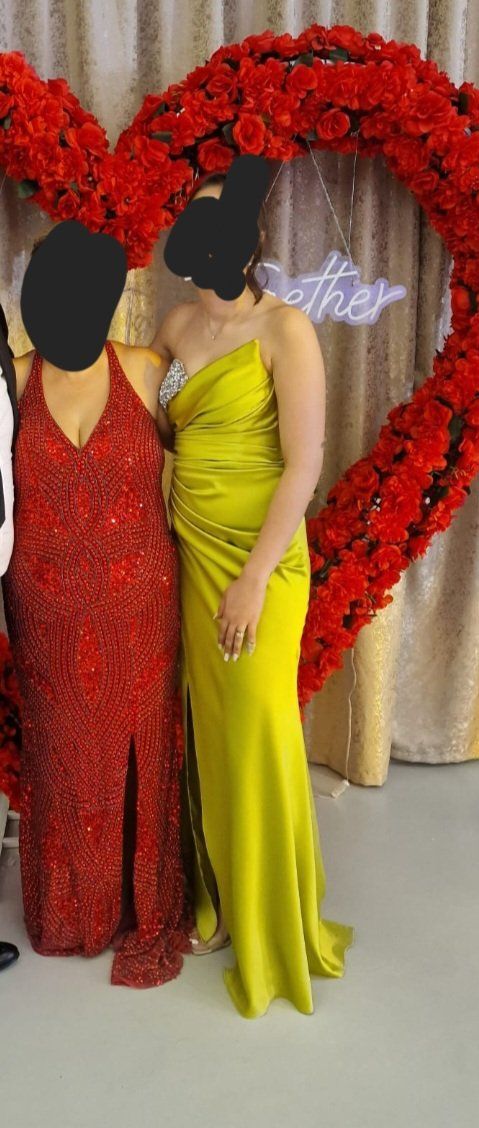 Vestiti: rotes Abendkleid mit Steinen XL – Usato da Winterthur venduto da ber_5zqb 8