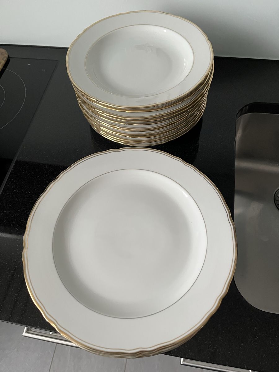 Set di piatti: Geschirr Antik  – Usato da Schliern b. Köniz venduto da medion3098 1