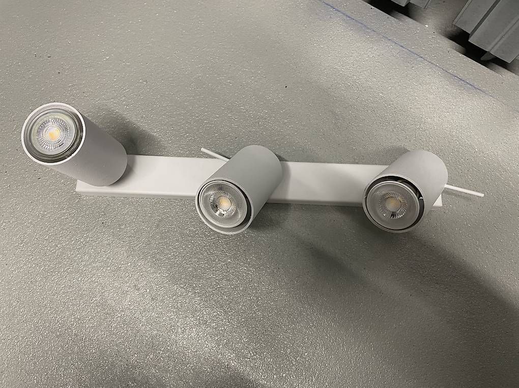 Lampadari & plafoniere: 5 Spot Lampen zu verkaufen – Usato da Unterägeri venduto da N.Iten 2
