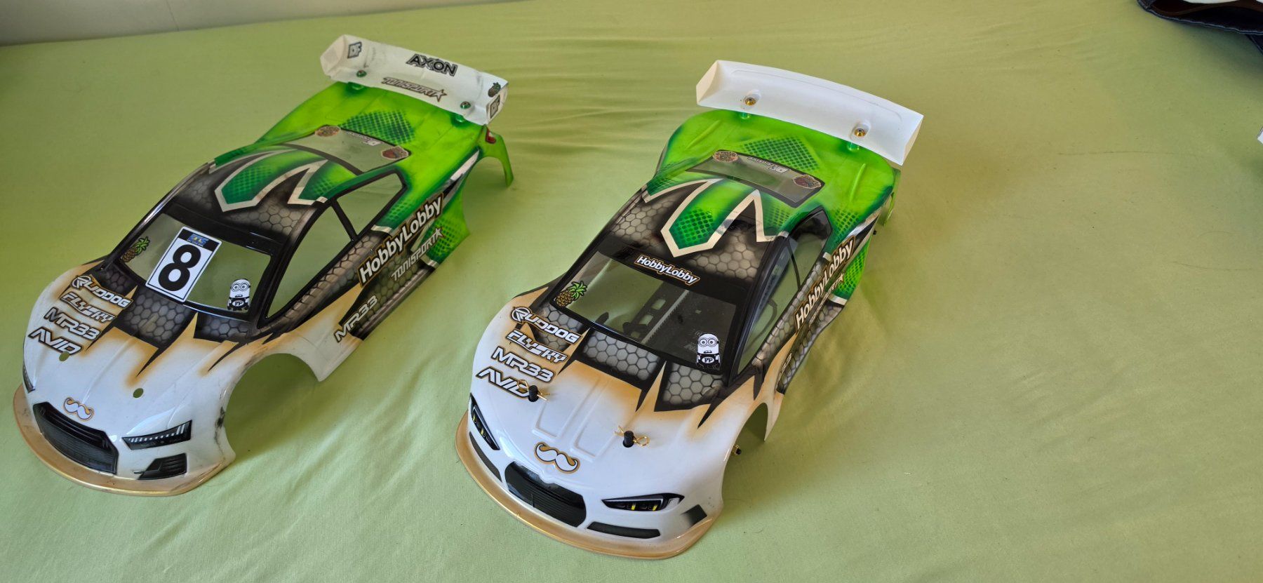 Modellismo RC: RC Auto AXON 1:10 Karosserie Set mit Chassis – Usato da Zürich venduto da Heute99 2