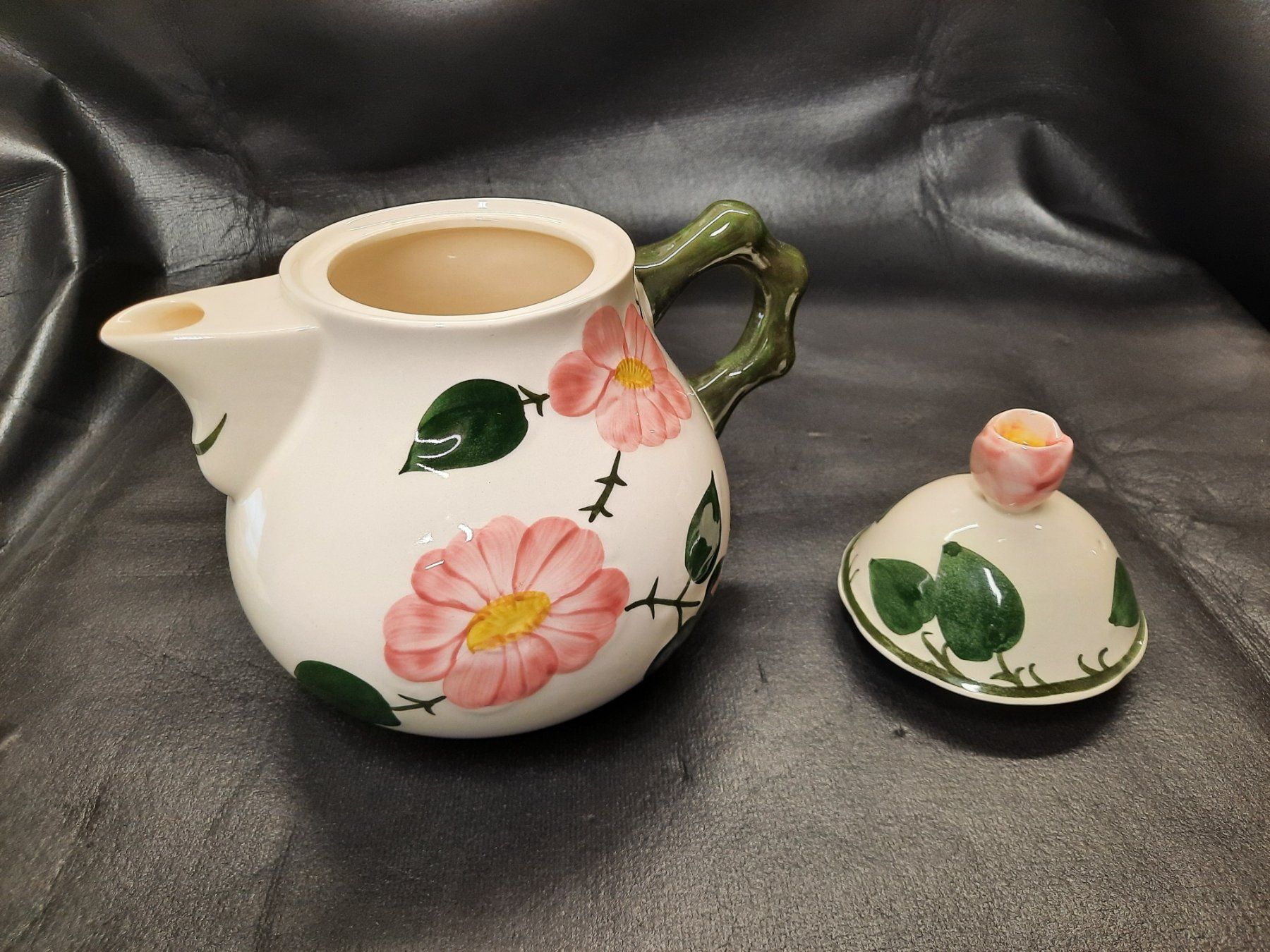 Villeroy & Boch Geschirrsets: Wildrose Geschirr – Gebraucht aus Naters von sal_7yhf 1