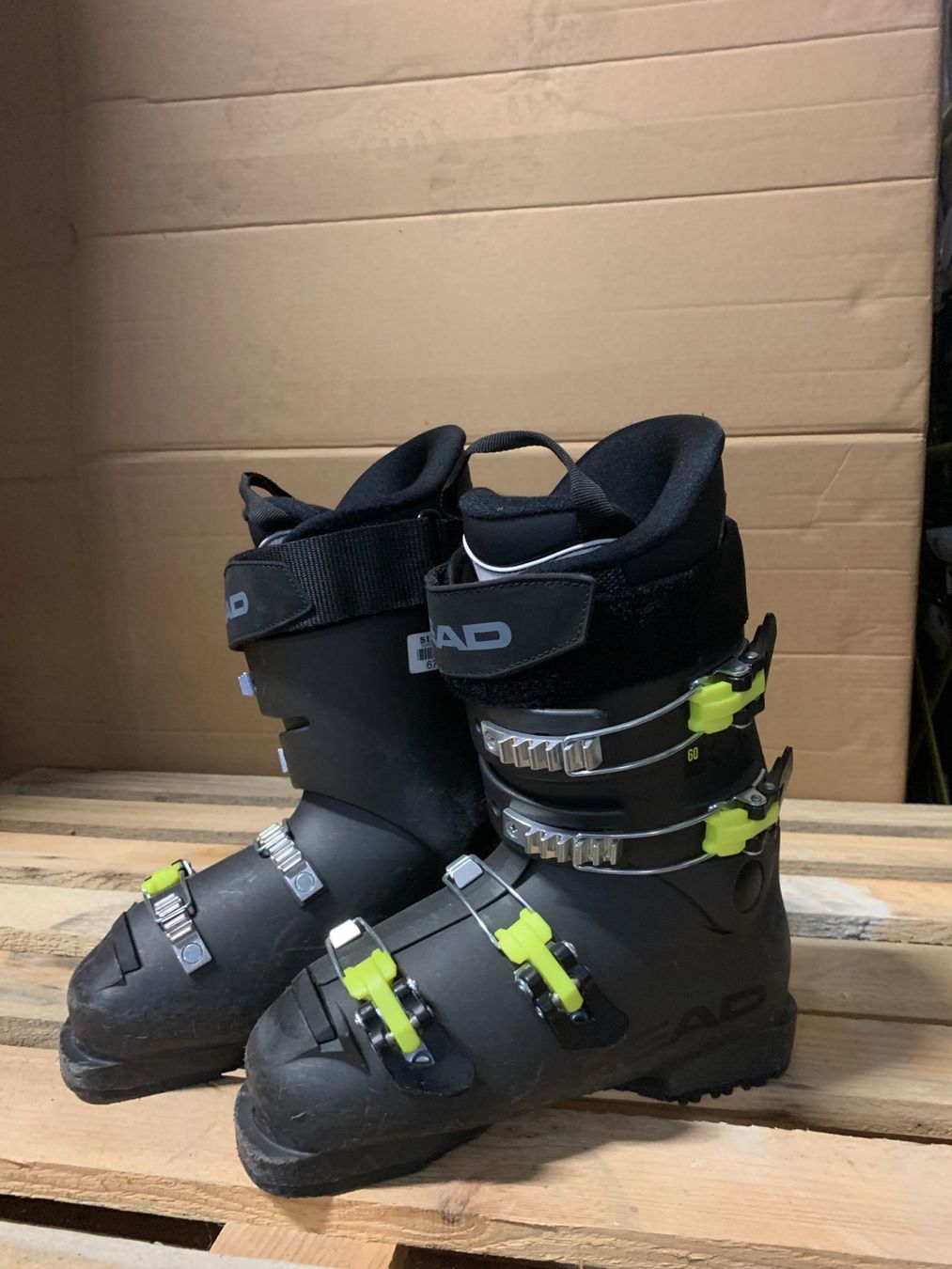 Head Schuhe für Jungen: Skischuhe, HEAD Kore 60, Grösse 38.5 – Gebraucht aus Schwarzsee von Sidecut