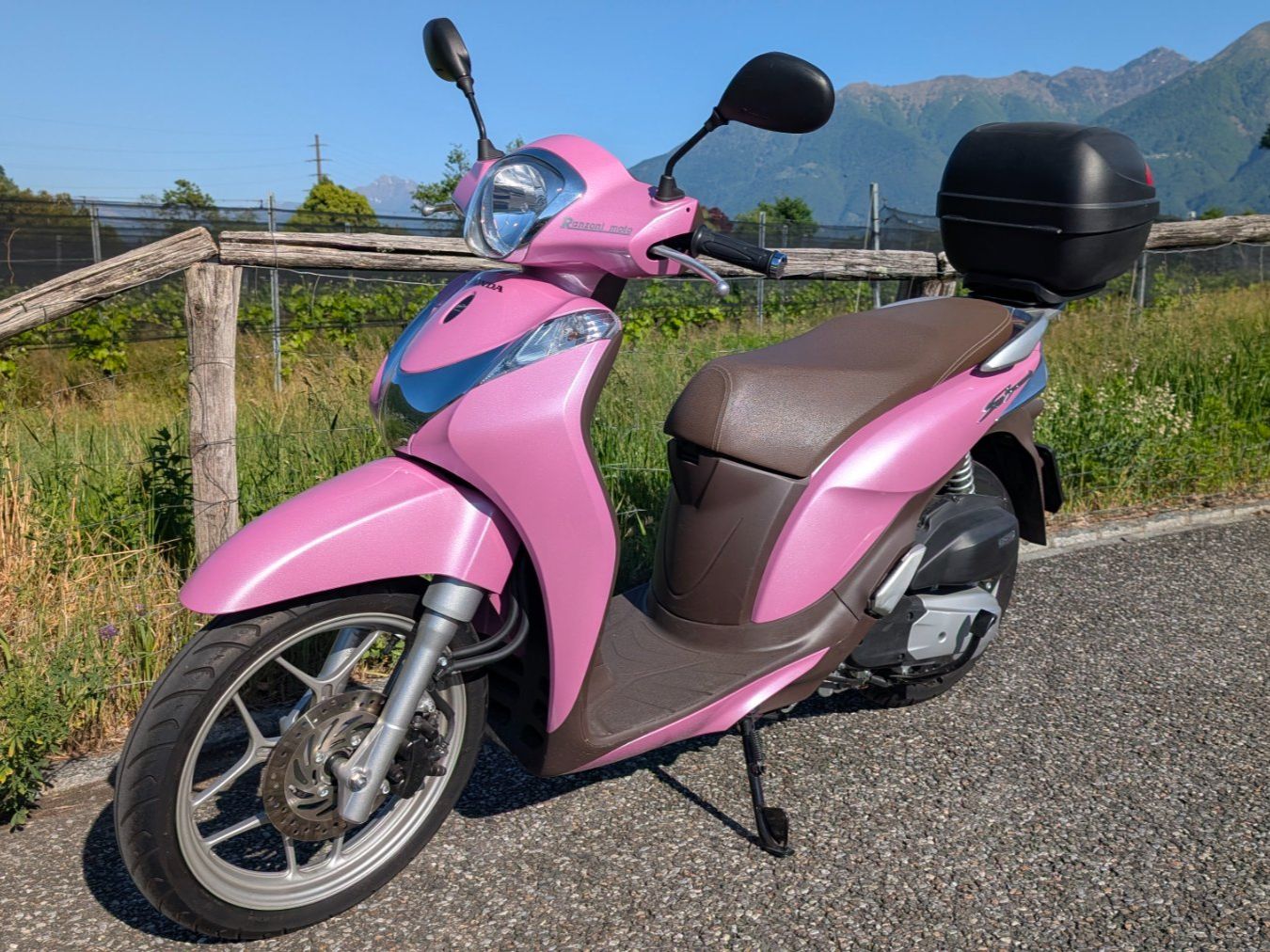 Honda Scooter: Honda SH 125 i Mode pink – Usato da Losone venduto da Manga_79 1