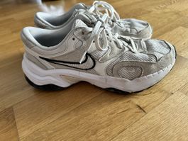 Nike Sneaker weiss Grösse 39