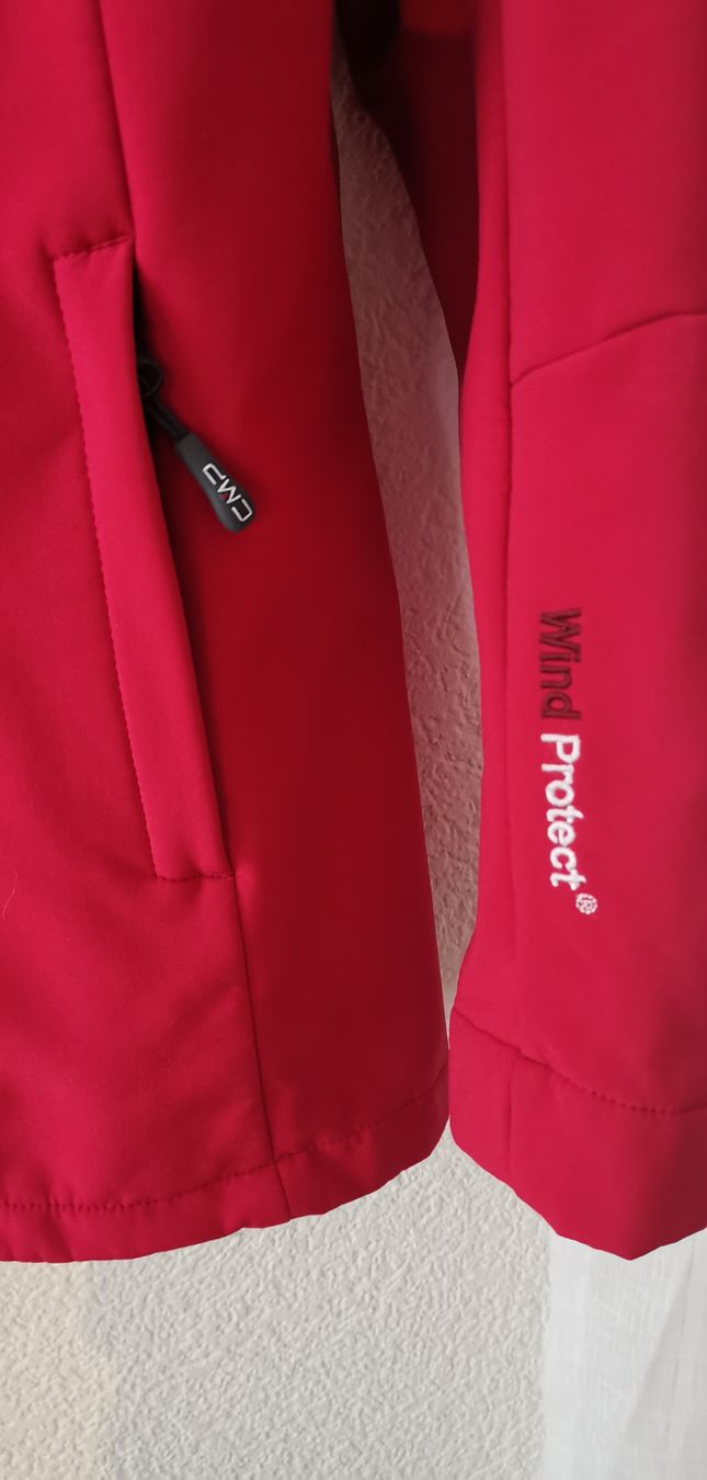 CMP Vestes: Rote Softshelljacke CMP – D'occasion à Uetendorf par Timo2022 2