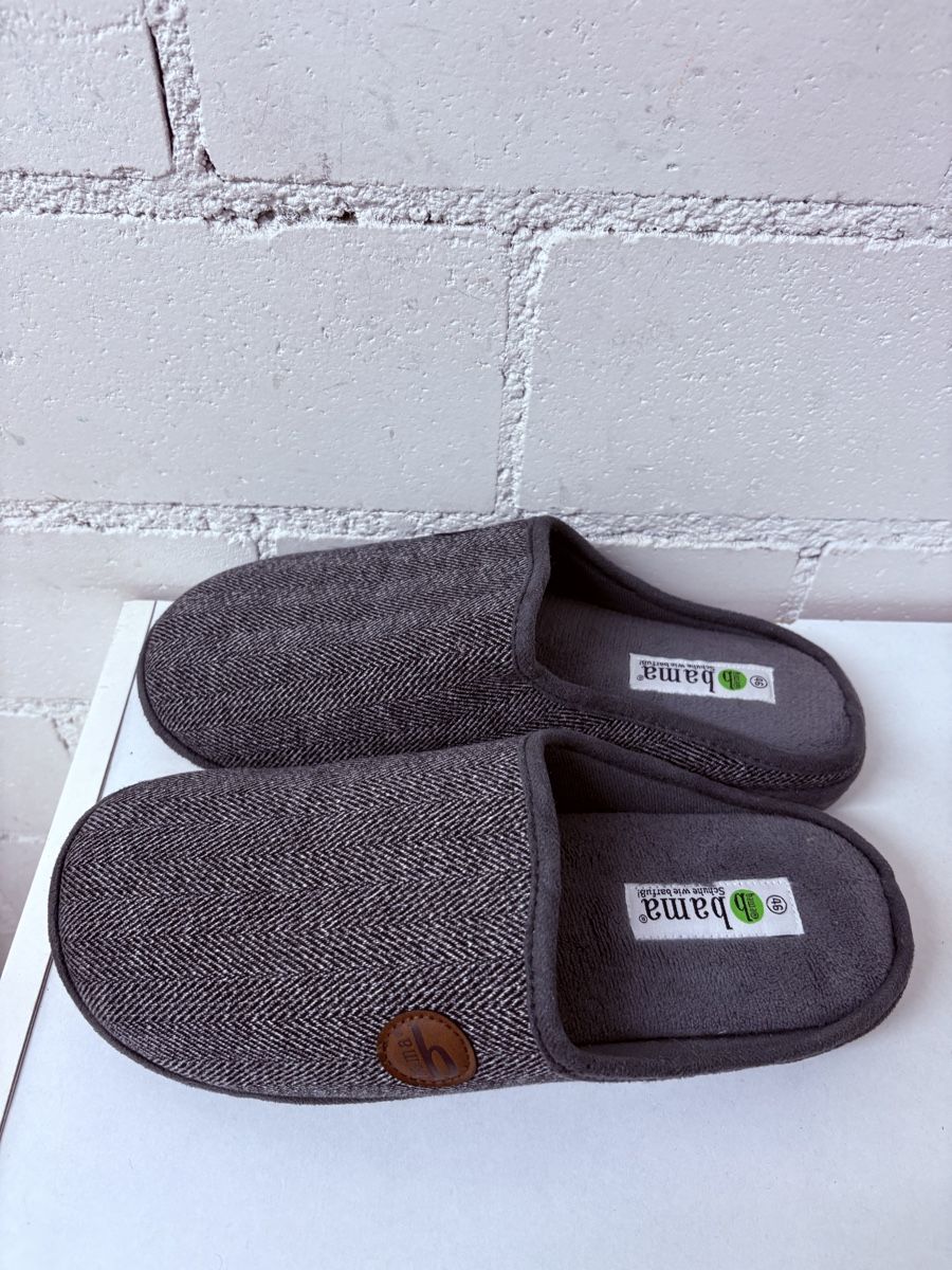 Scarpe da uomo: Warme Hausschuhe von Bama, Grösse 46, neu – Nuovo (secondo la descrizione) da Thun venduto da jeff070 1
