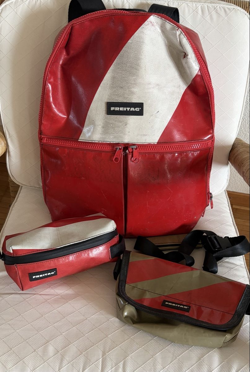 Freitag Sacs à dos: Freitag Rucksack Tasche Set rot gebraucht 3-Teilig – D'occasion à Gossau par Magic999 1