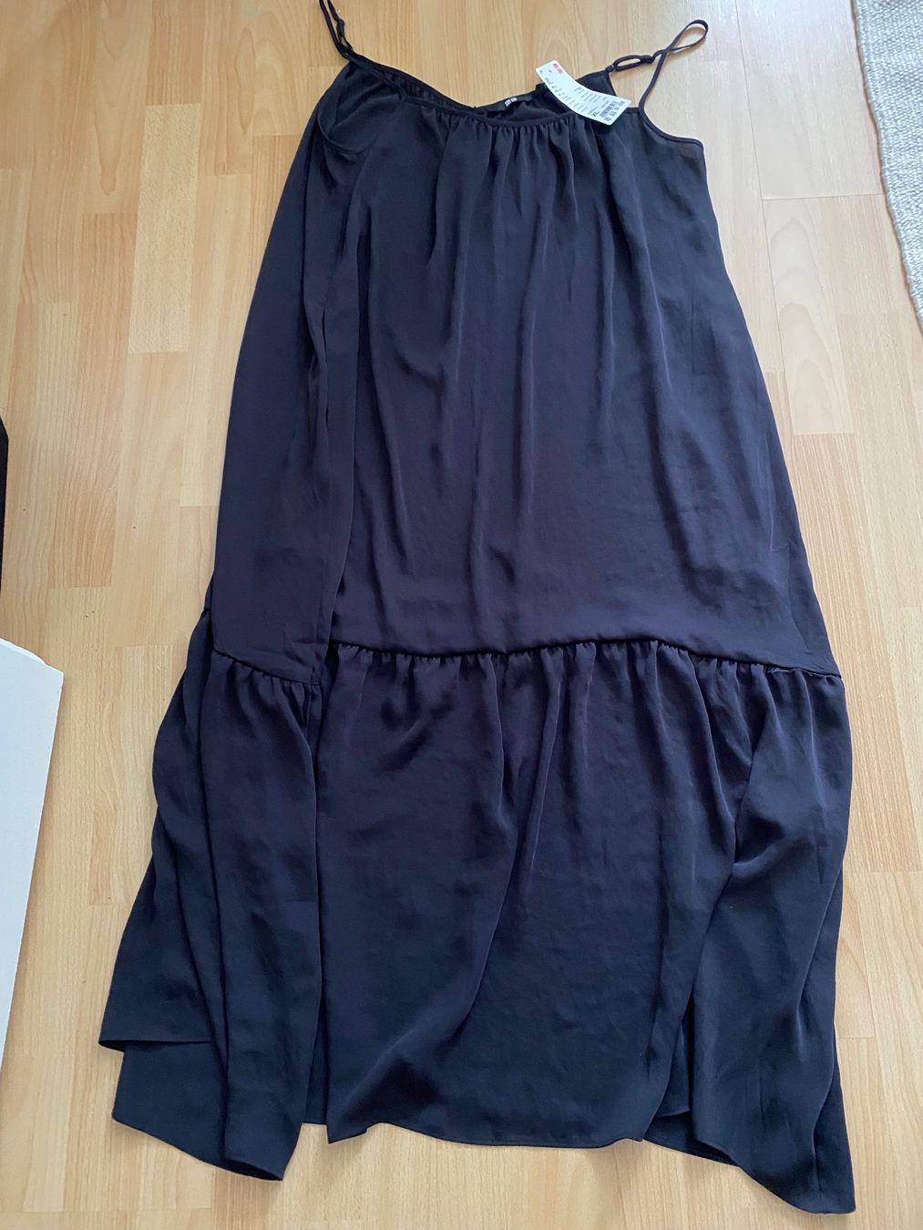 Vestiti: Luftiges, schwarzes Uniqlo Abendkleid, XL – Nuovo (secondo la descrizione) da Hölstein venduto da Cat_xj56