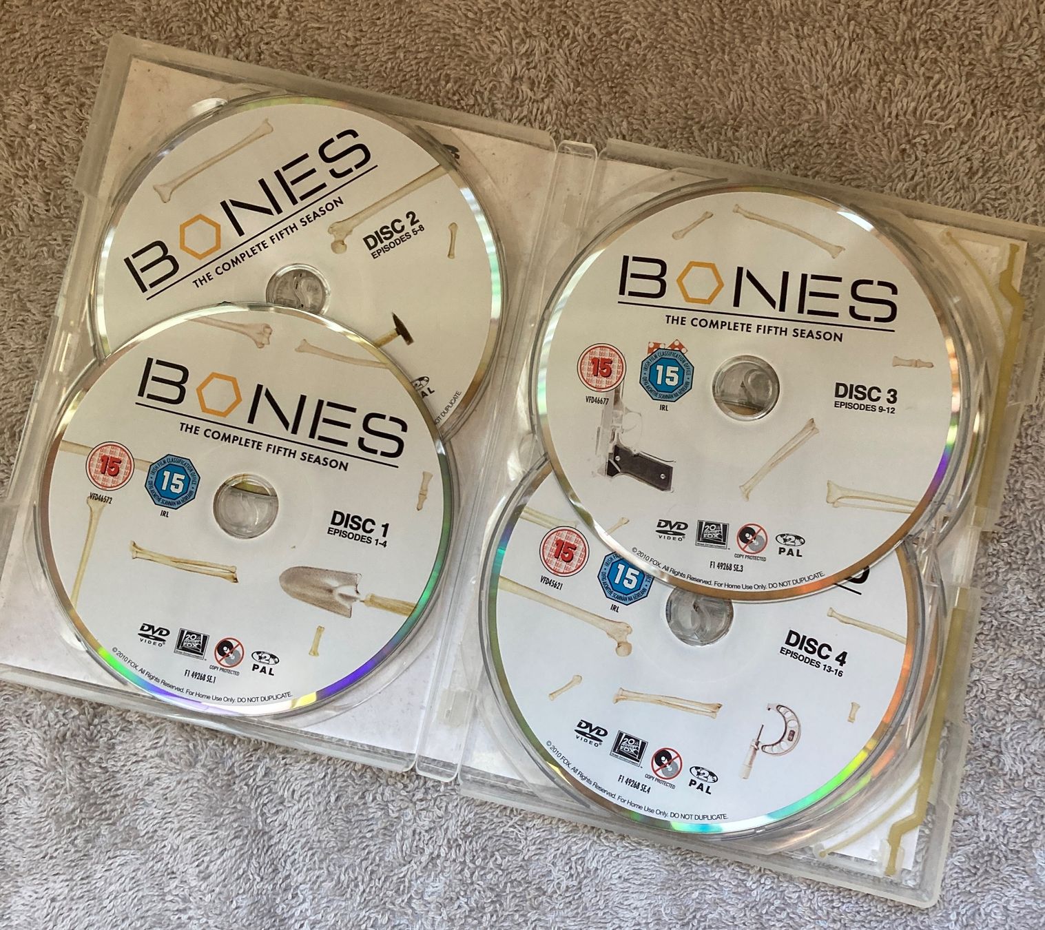 Alle DVDs: Bones  - Fifth Season (UK) – Gebraucht aus Wolfhausen von uchuva26 2