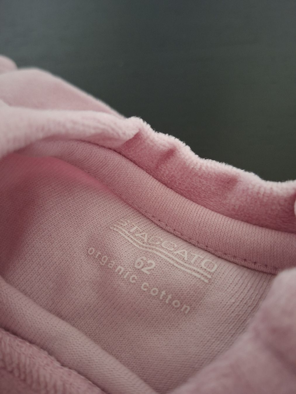 Ensembles coordonnés: Staccato Pullover & Strickjacke Gr. 62 (4Stk) – D'occasion à Winterthur par Ausmisten2026 2