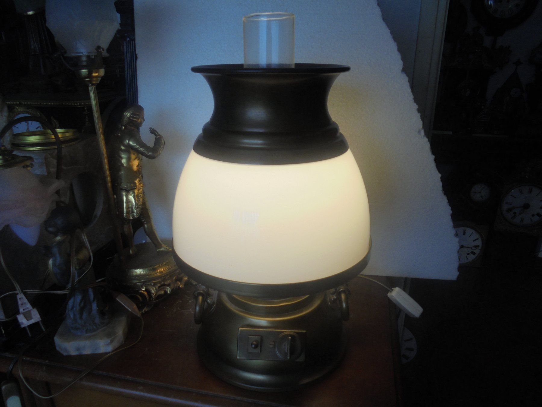 Lampade: Alte Tischlampe ca. 1950 – Usato da Camorino venduto da Hunpete