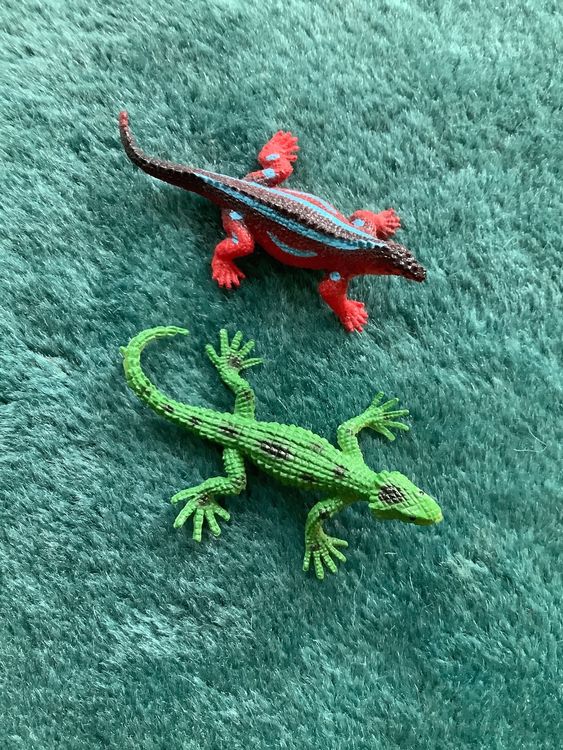 12x Eidechsen Gummi-Figuren - Realistische Chamäleons 11-12cm Bunt