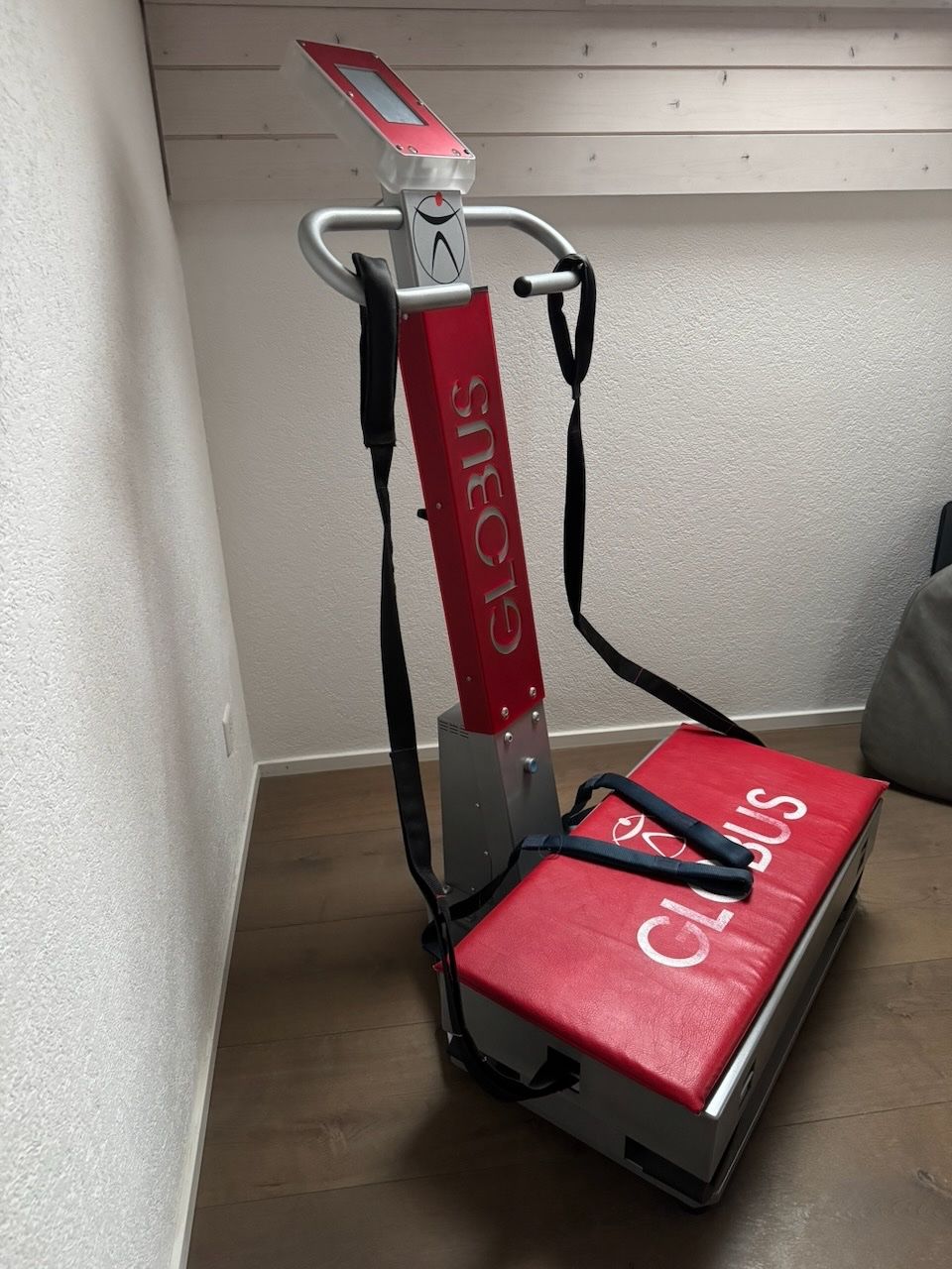 Hometrainer: Profi Vibrationsplatte Globus Physioplate Fit, Physiotherapi – Usato da Goldau venduto da Cenehitsch 1