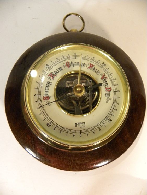 Alter runder Barometer von Hoffritz englische Version Kaufen auf Ricardo