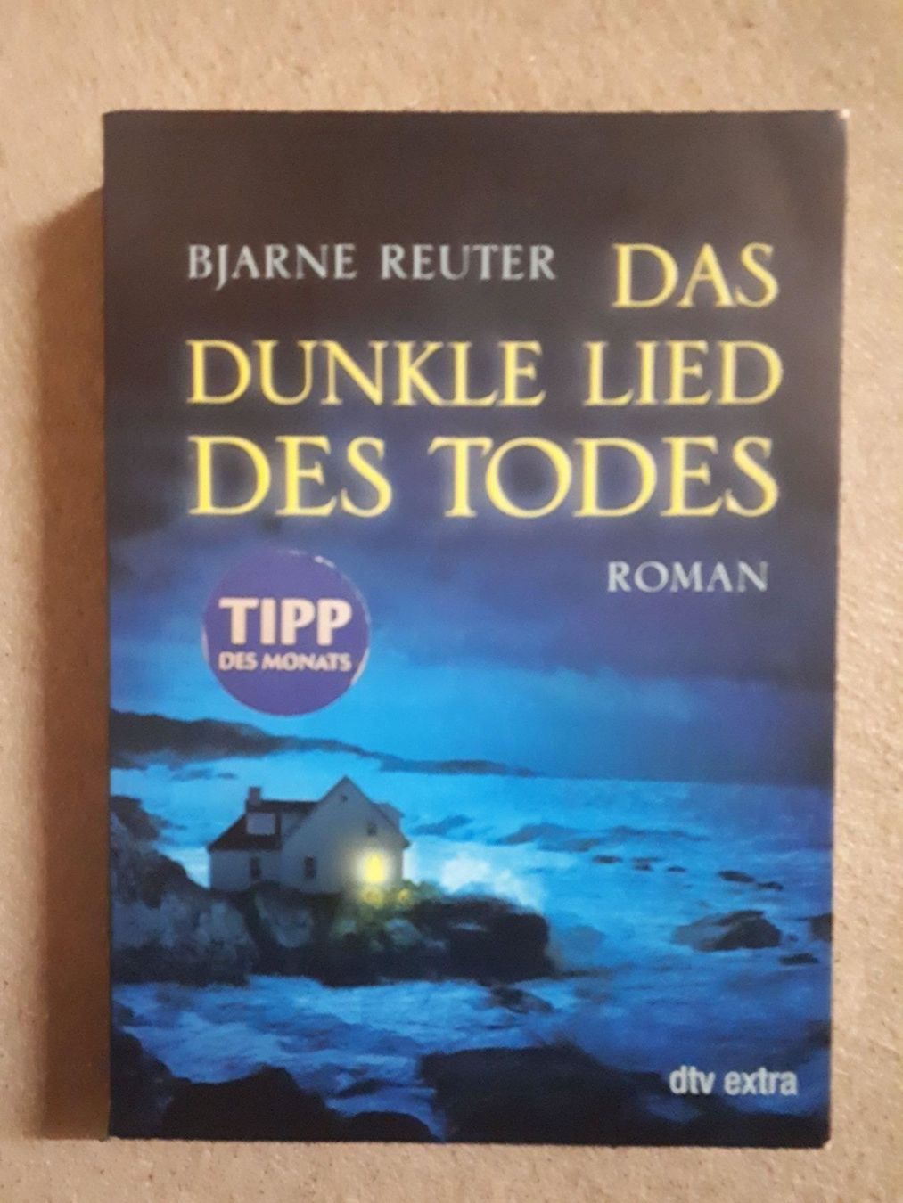 Libri: Bjarne Reuter Das dunkle Lied des Todes – Usato da Basel venduto da Alacant