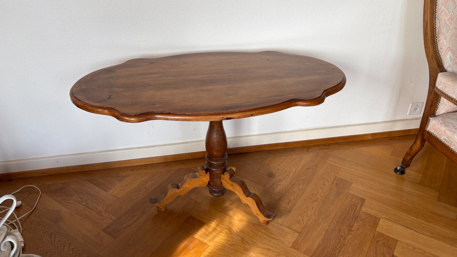 Tavoli: Table de salon ancienne – Usato da Vevey venduto da dtr_q78n