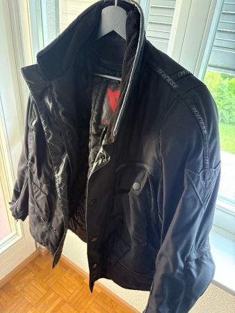 Dainese Motorradjacke (Schwarz) – Top Zustand