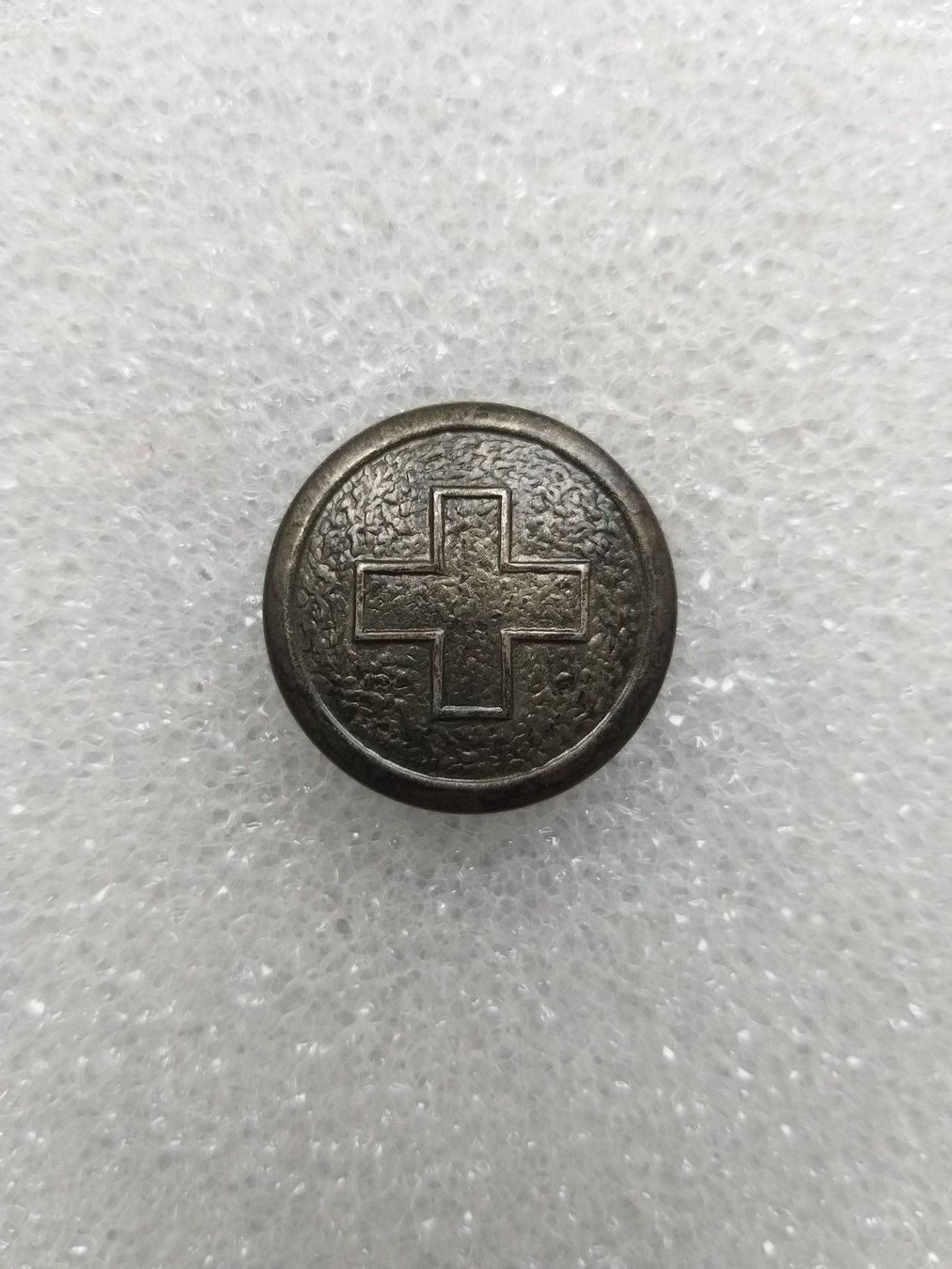 Schweizer Armee Uniformen: Uniformknopf Ord. 1914 16 mm grau HF – Gebraucht aus Bauma von SwissMilitaria