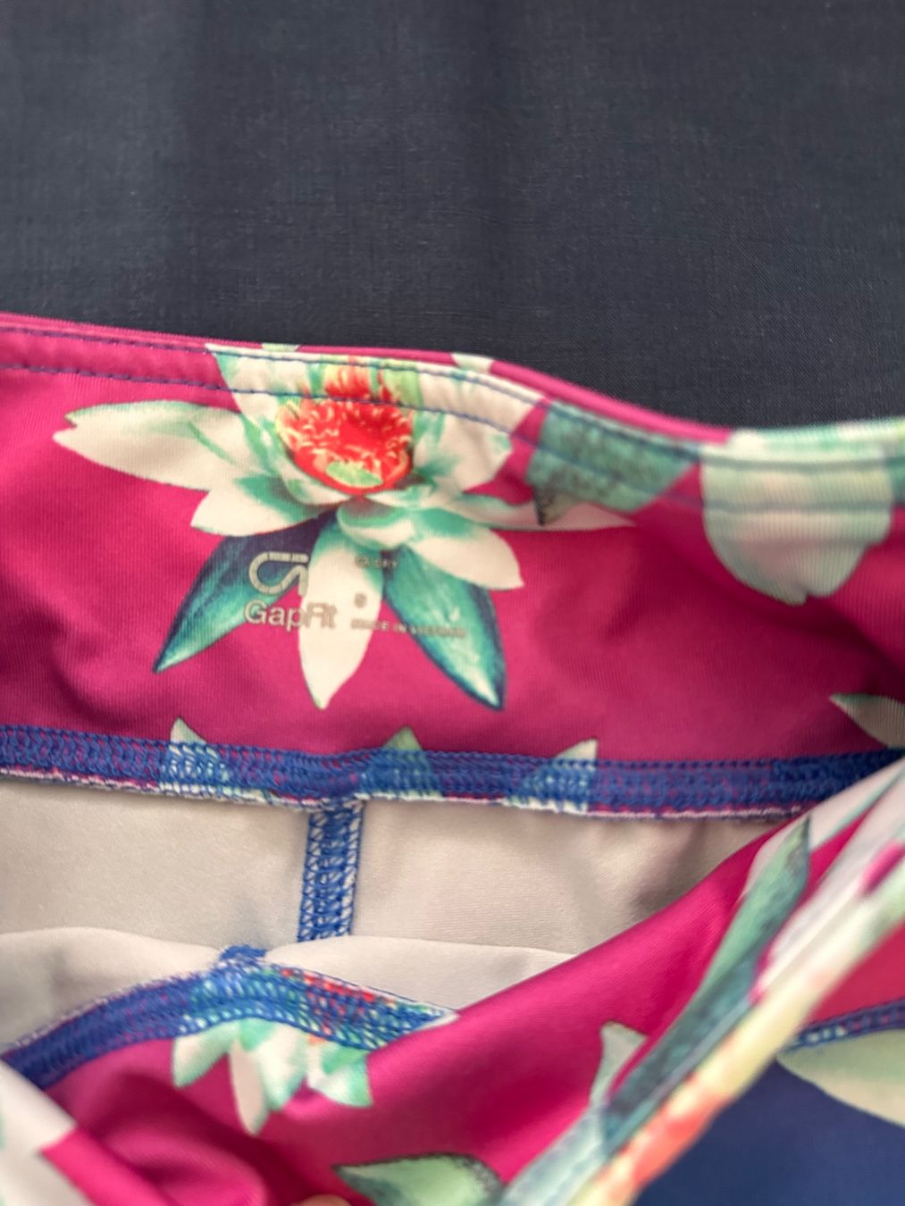 Gap Calze & Collant: 3/4-Sportleggings GAP – Usato da Dürrenroth venduto da tvy_bh56 2
