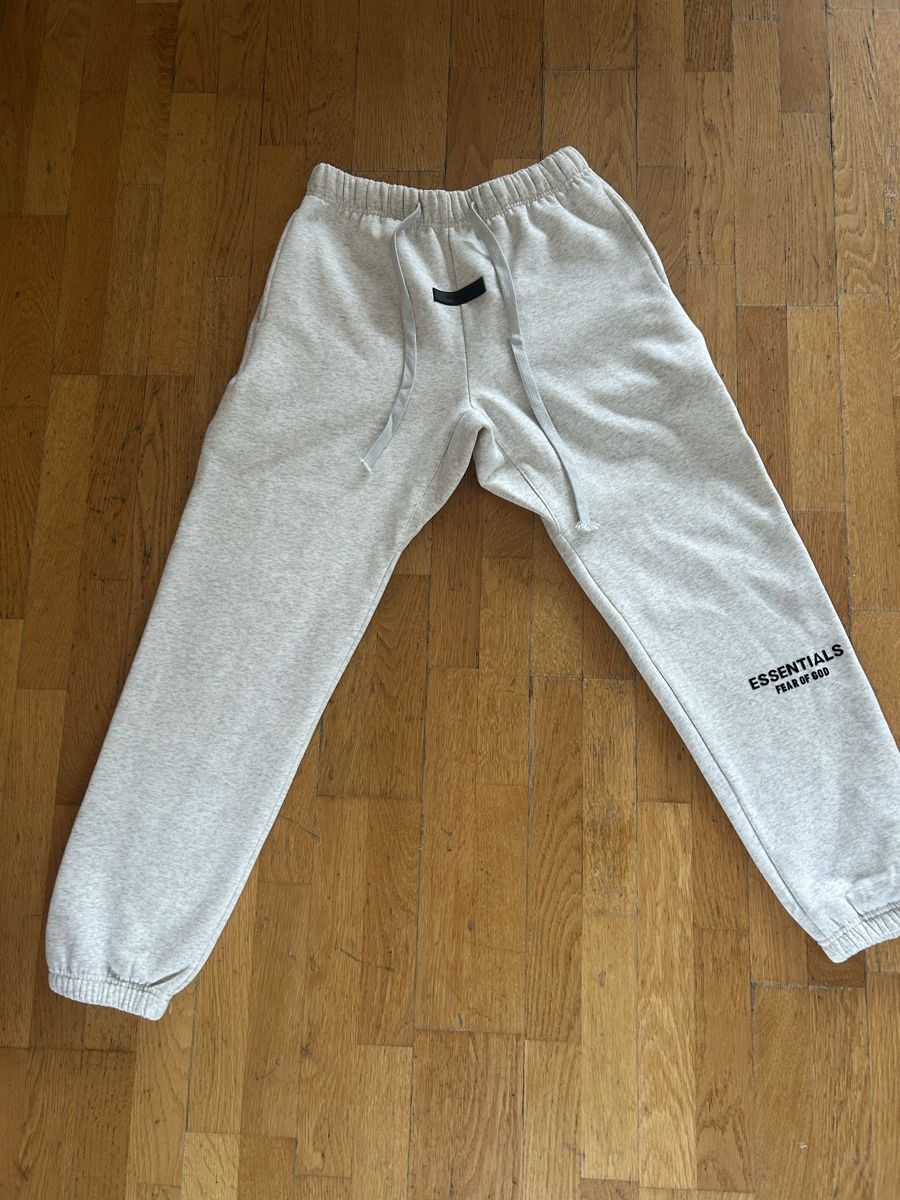 Kleiderpakete: Essentials Tracksuit – Neu (gemäss Beschreibung) aus Zürich von MrMoin 5