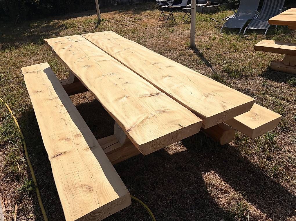 Set di tavolo e panche: Gartentisch-Bankkombination Blockbau – Nuovo (secondo la descrizione) da Heitenried venduto da Sonata72 3