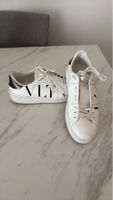 Valentino Schuhe weiss mit Schriftzug