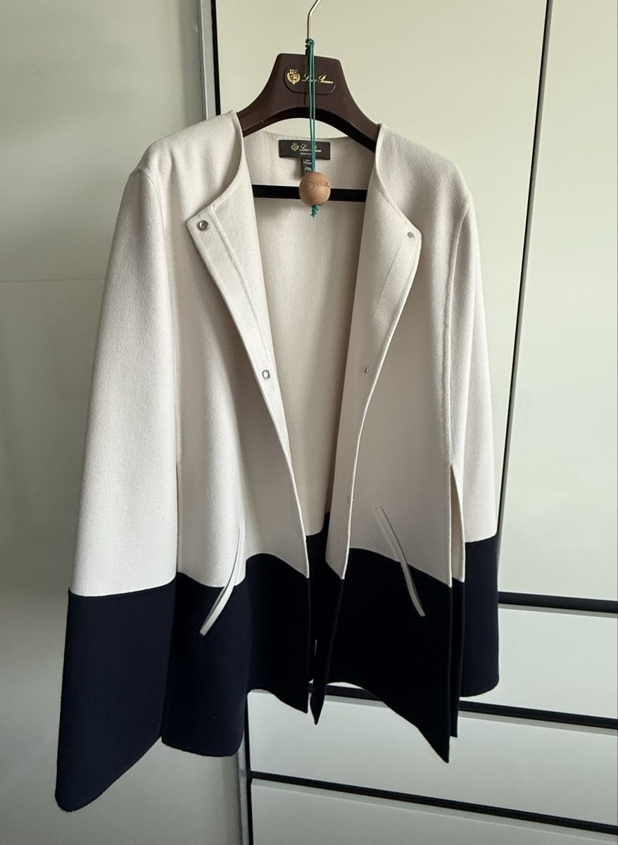 Loro Piana Autres vêtements femmes: Loro Piana Cape – Neuf (Voir description) à Endingen par VanBerkel