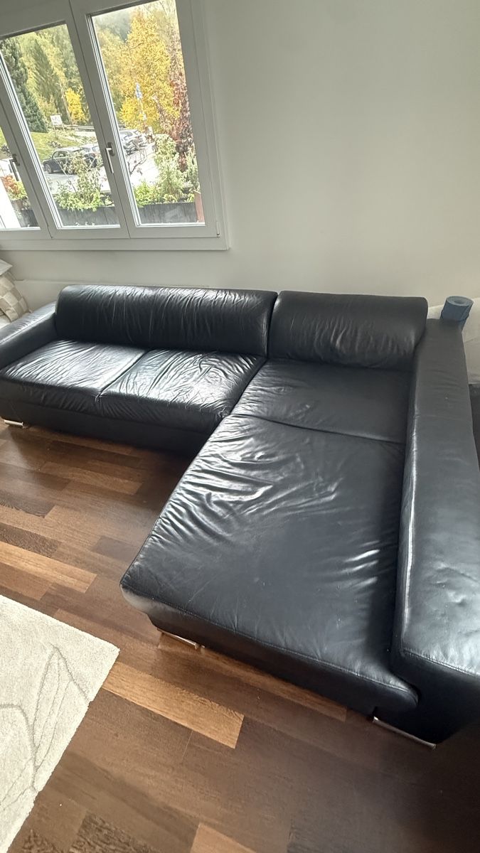 Divani: Schwarzes Ledersofa – Usato da Schindellegi venduto da miikel_____ 2